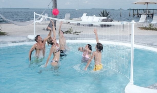 Pool Volleyball - AquaVolly