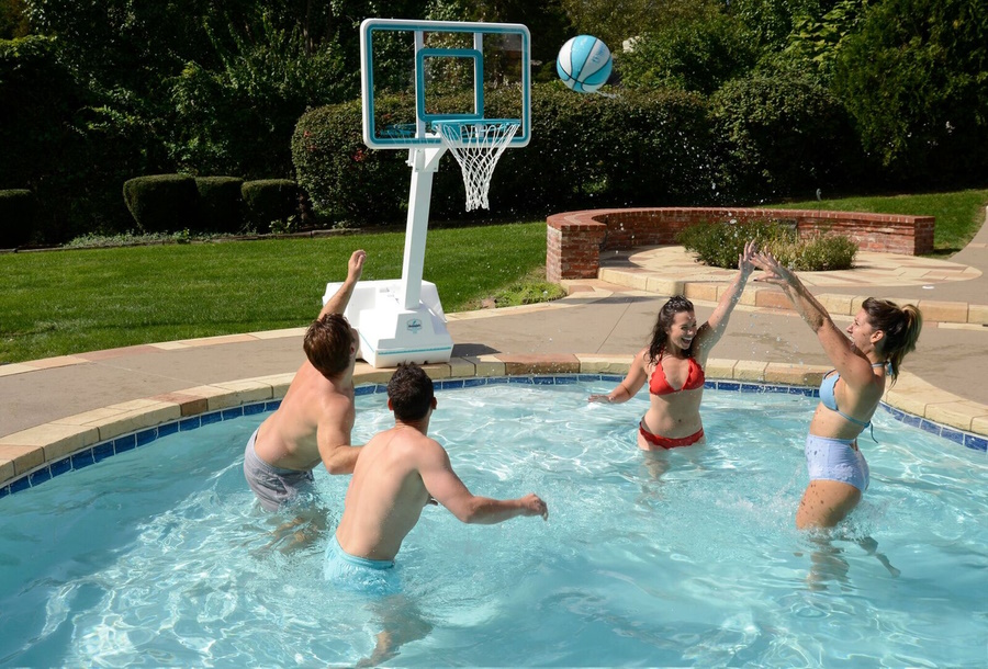 Splash & Slam - Portable Pool Basketball